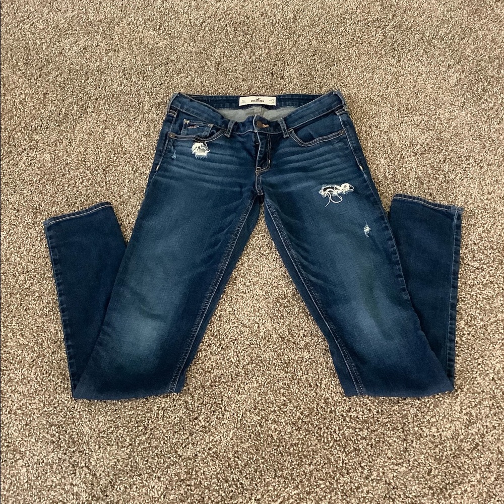Hollister low rise skinnny size 27 W 33 L